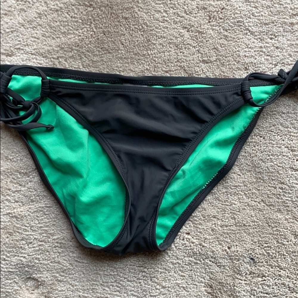 Xhilaration bikini bottom - Picture 1 of 4